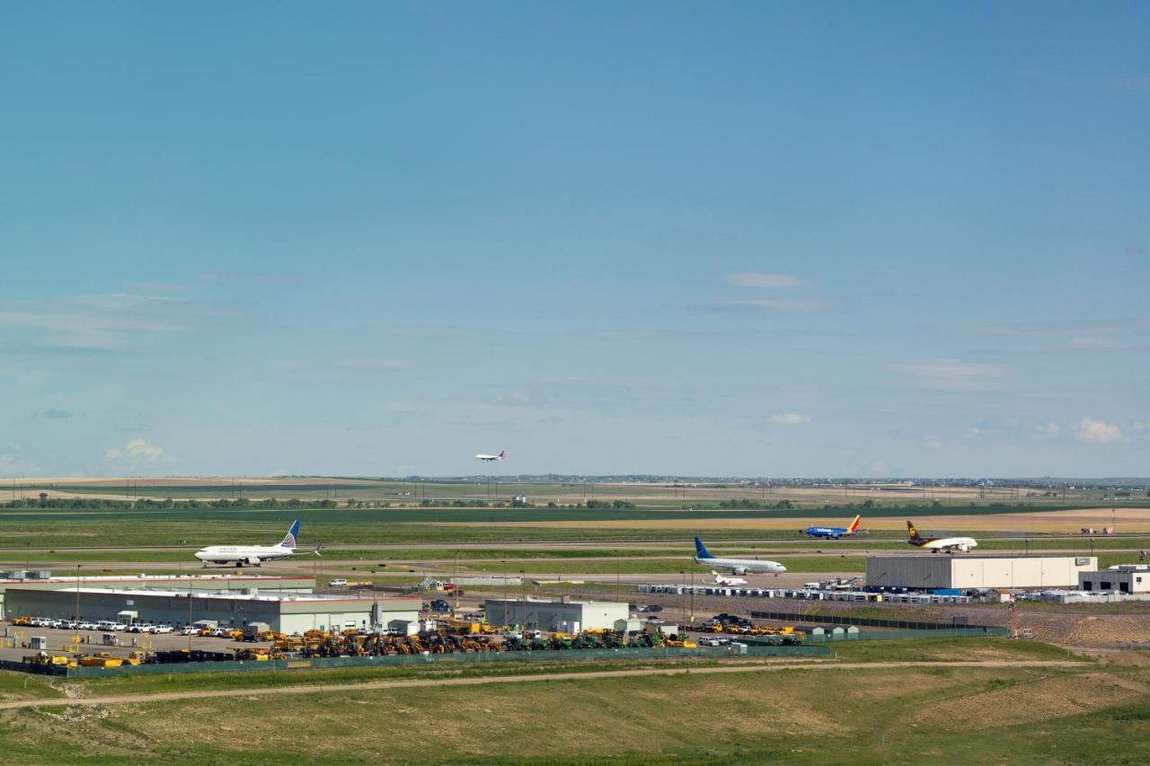The Westin Denver International Airport Exterior photo