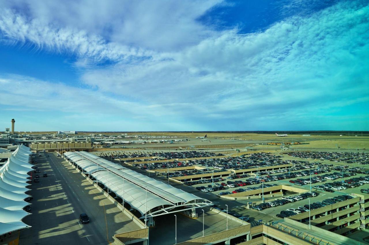The Westin Denver International Airport Exterior photo